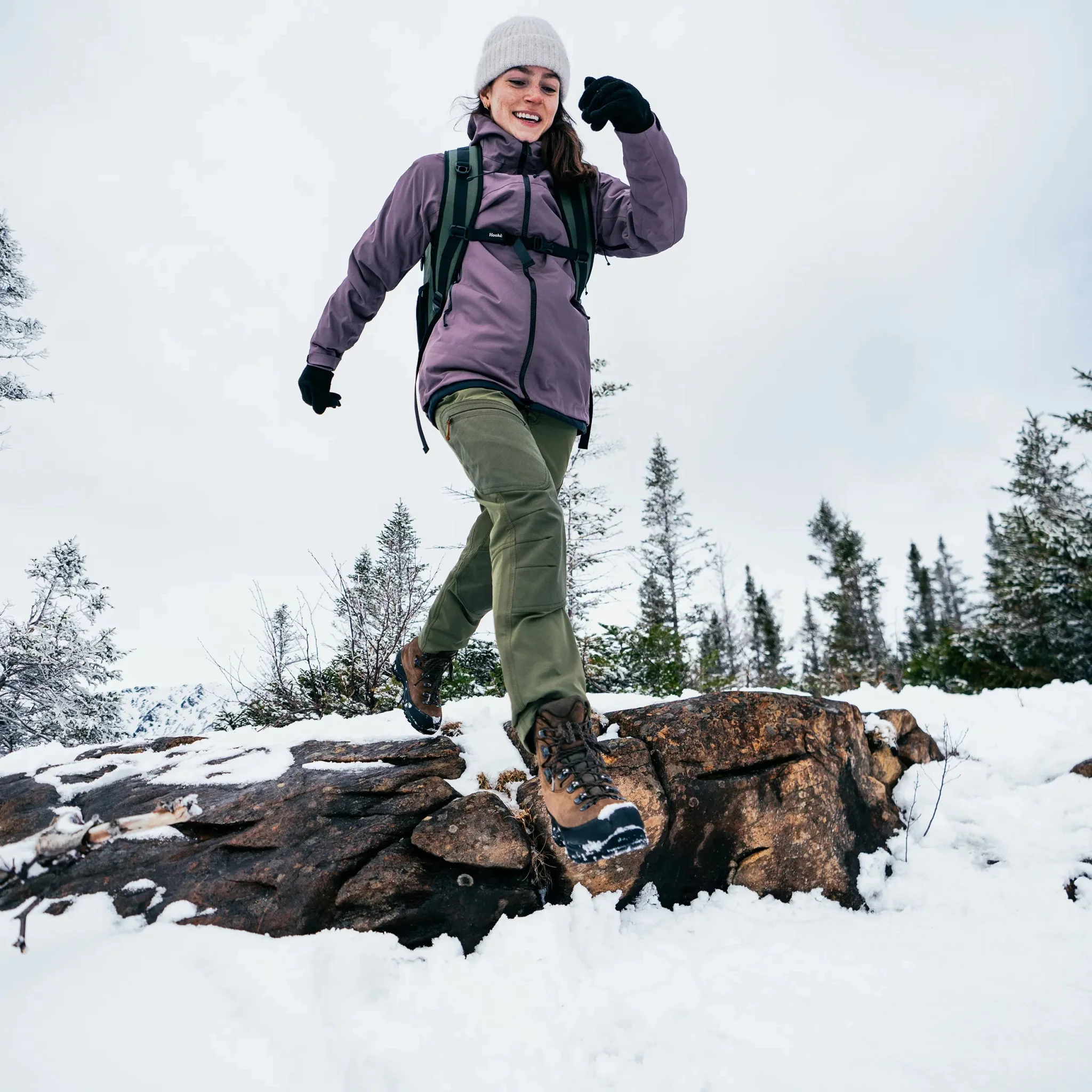 W's Misty Rain Jacket - Image 9